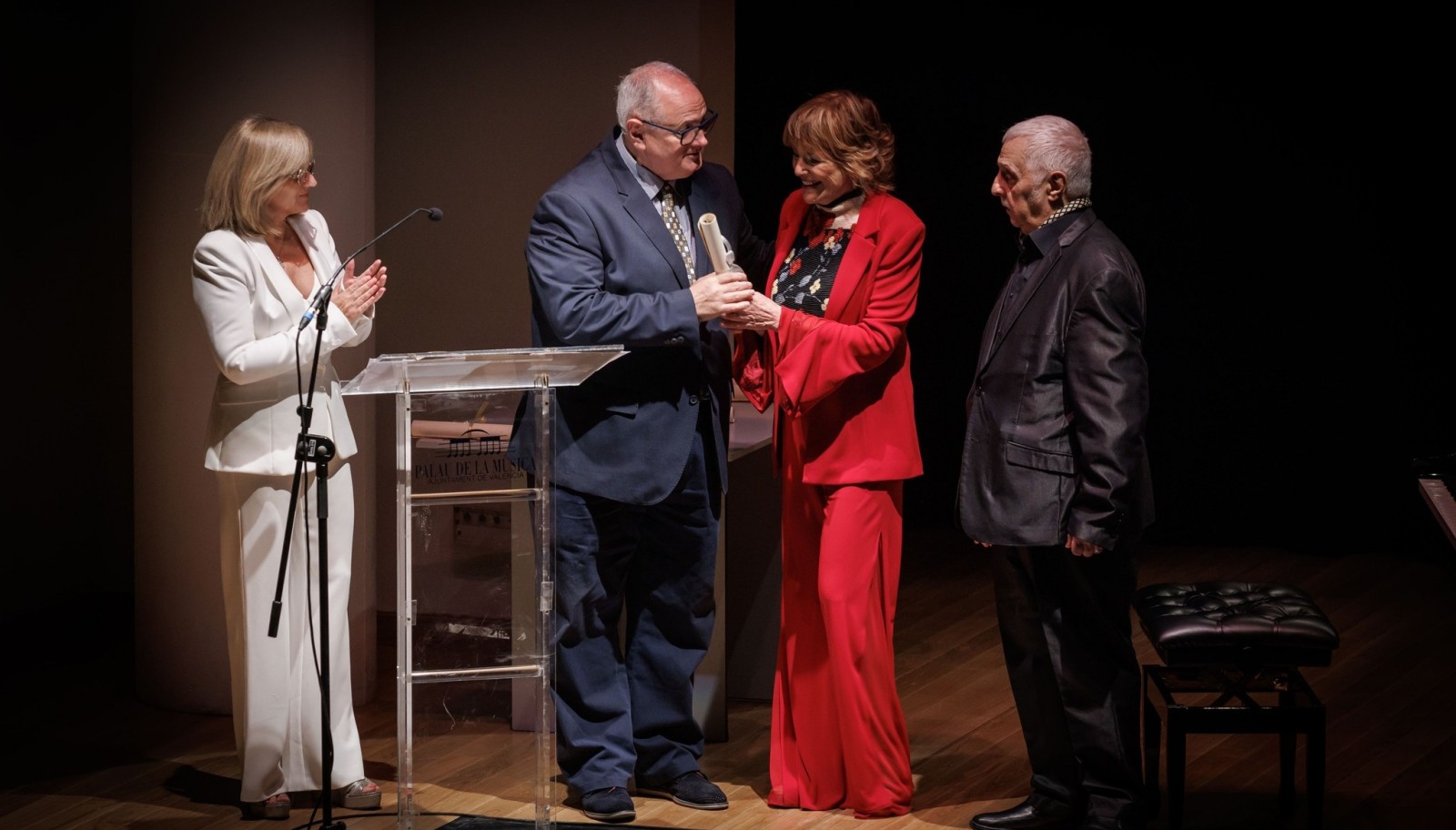 Presentación de la Academia Valenciana del Tango en el Palau de la Música de Valencia